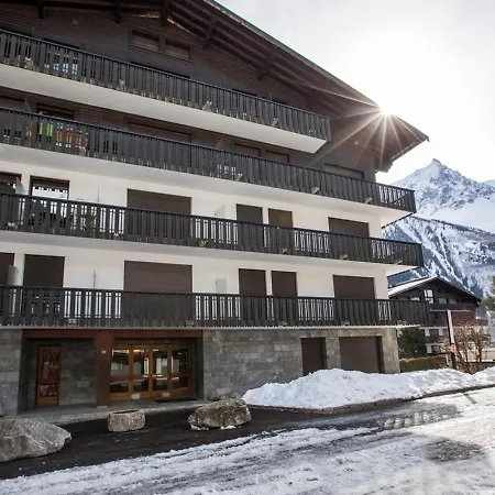B Village Chamonix