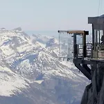 B Village Апартаменти *