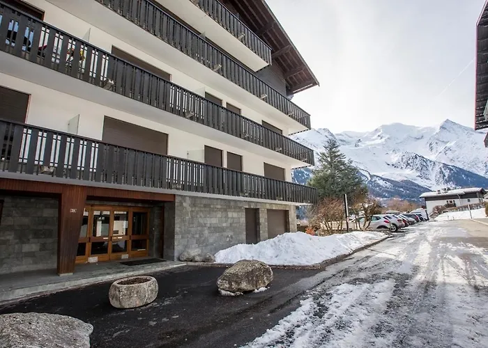 B Village Apartament *